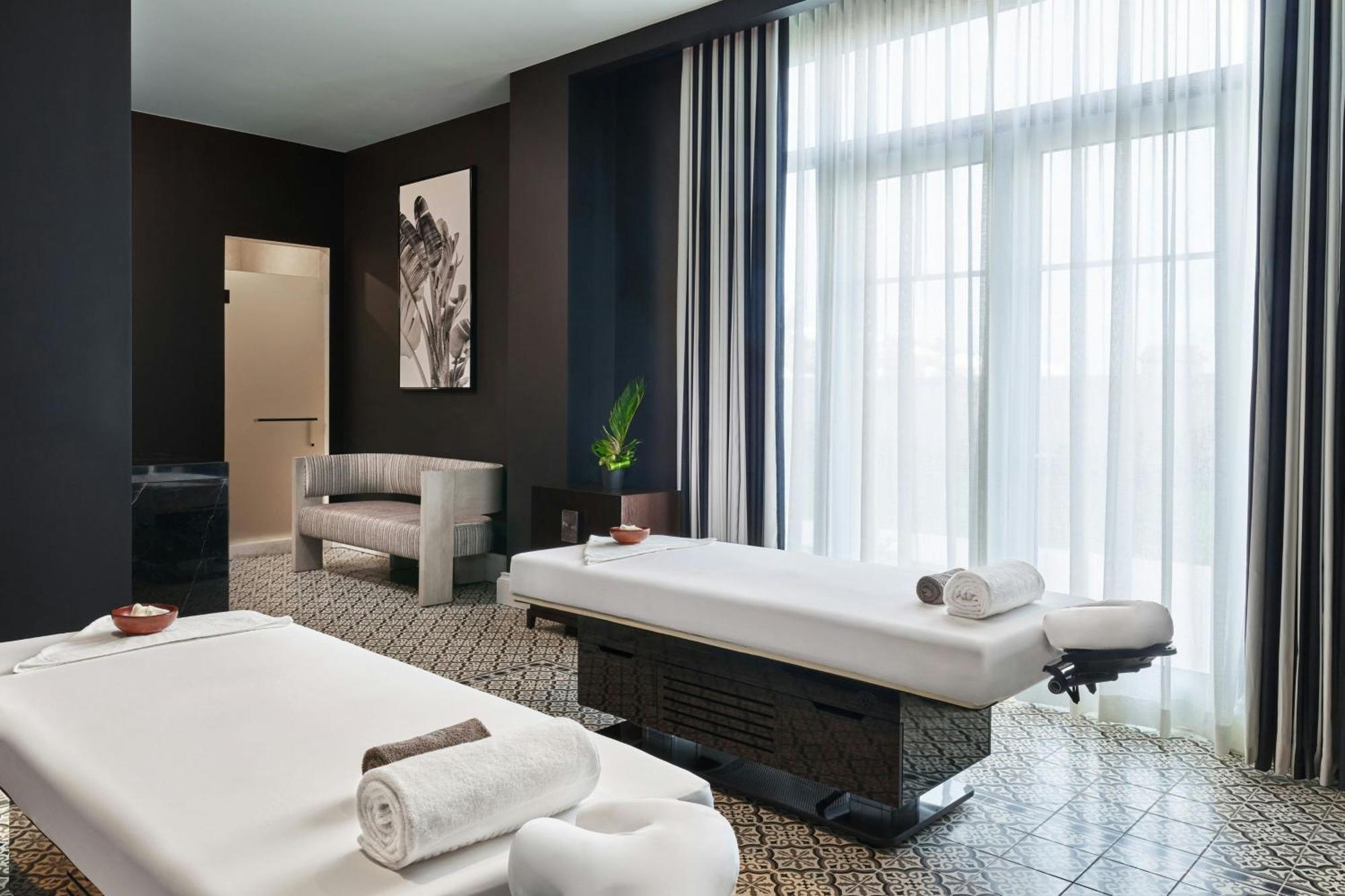 The Residences At The St. Regis Bermuda Saint George エクステリア 写真